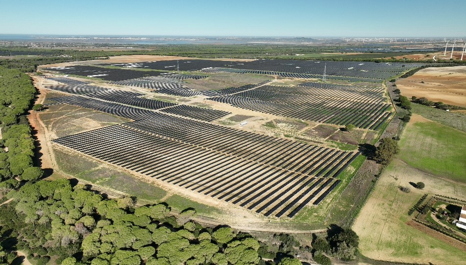 Al via la produzione di un grande parco solare in Spagna